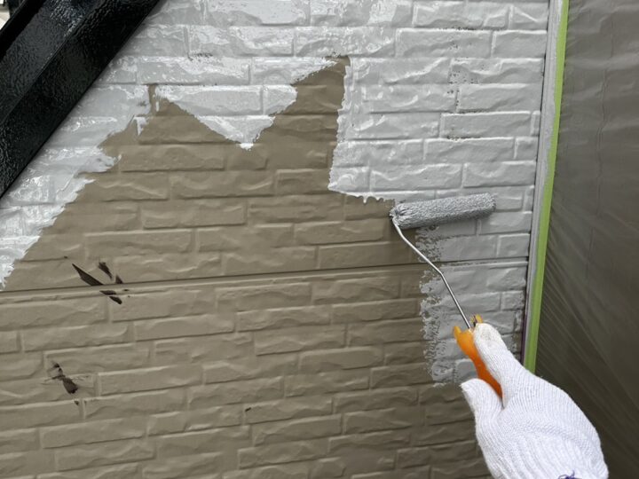 外壁塗装（金属サイディング）　下塗り