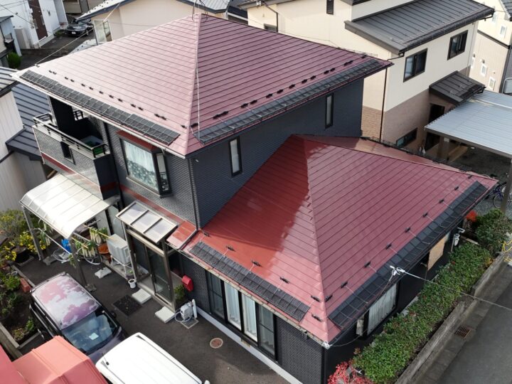 【盛岡市 屋根外壁塗装】N-25×バーガンディでシックな佇まいに｜O様邸