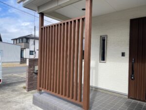 【盛岡市 木部塗装】ウォールナットの深みある仕上がりに｜O様邸