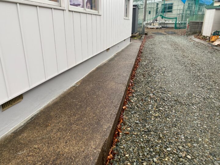 完成｜側面の通路